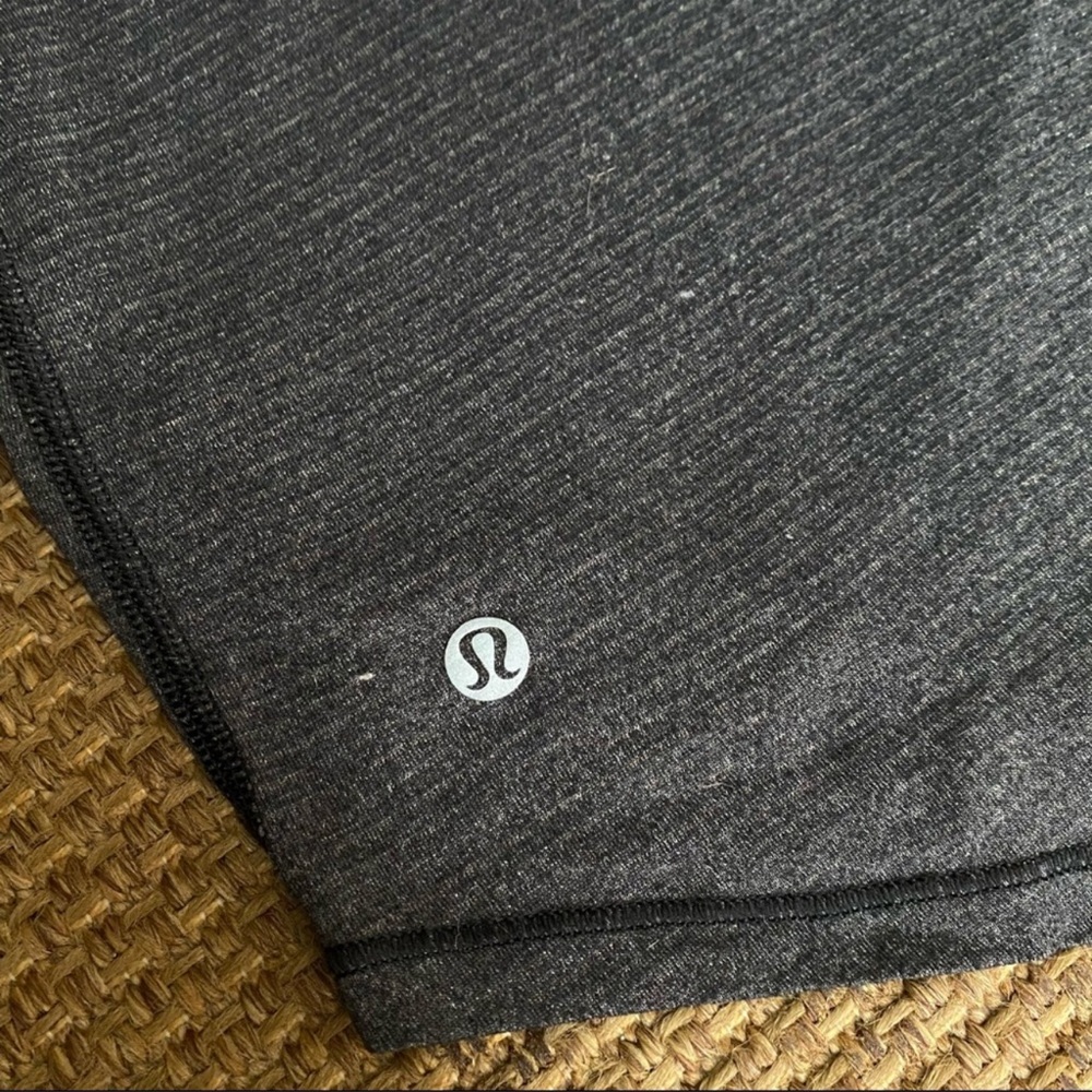 Bundle Lululemon Tanks - image 4